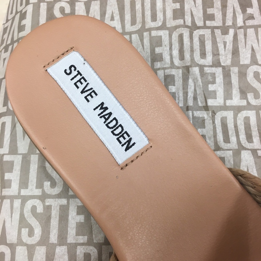 Steve Maddens Natural Sandals 👡 - Picture 2 of 6